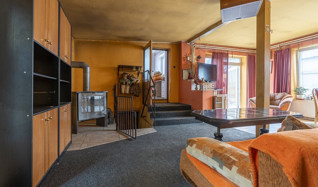 Prodej domu 305 m² s pozemkem 1 002 m², Jihlava – náhled fotky 22