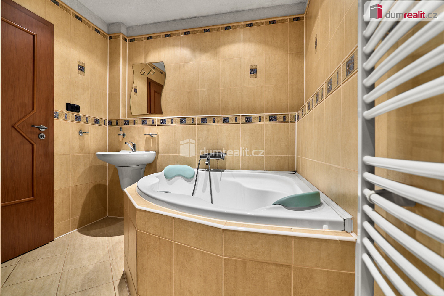 Prodej bytu 3+kk 67 m² — photo 3