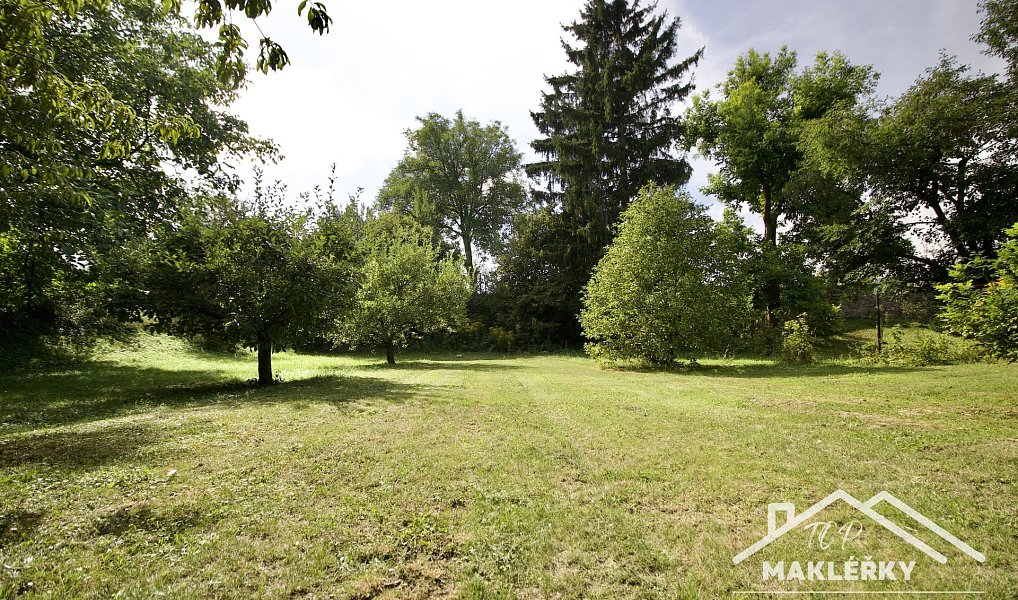 Prodej domu 168 m² s pozemkem 2 068 m², Močovice – náhled fotky 16