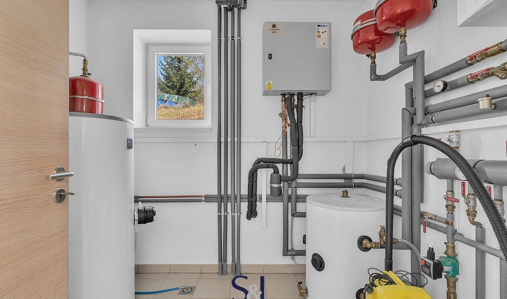 Prodej domu 318 m² s pozemkem 1 117 m², Turnov – náhled fotky 16