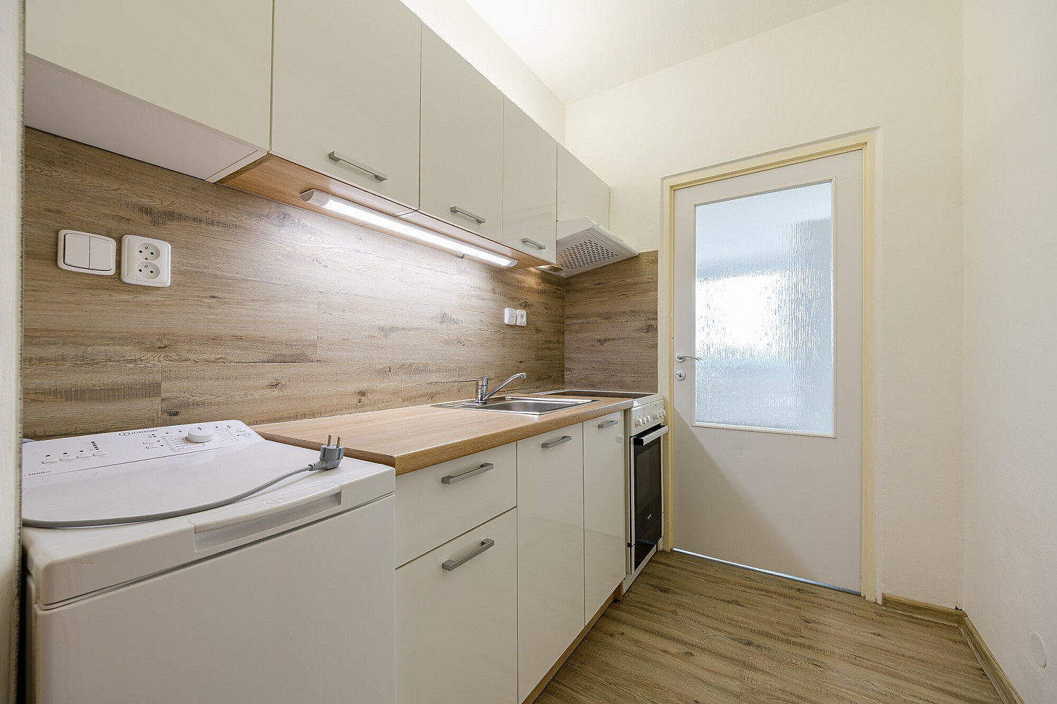 Prodej bytu 1+kk 28 m² – fotografie 4