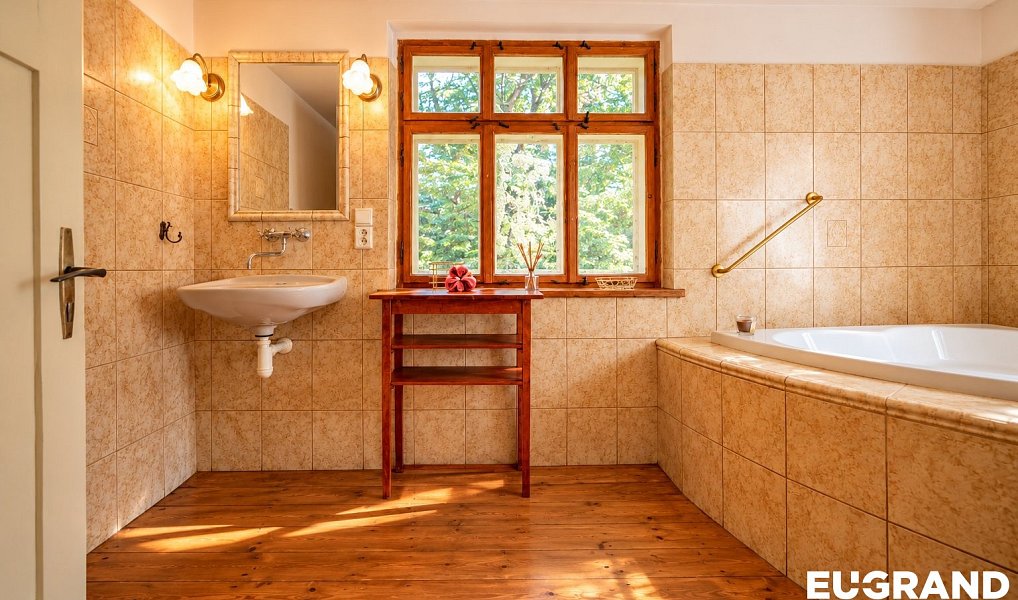 Prodej chaty/chalupy 246 m² s pozemkem 245 m², Jiříkov – náhled fotky 26