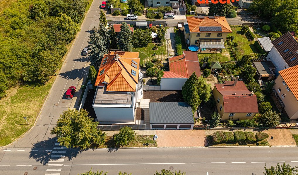 Prodej domu 200 m² s pozemkem 380 m², Praha – náhled fotky 45