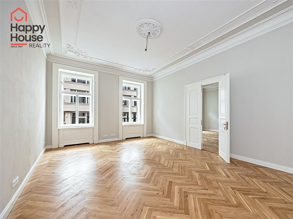 Pronájem kanceláře 400 m²