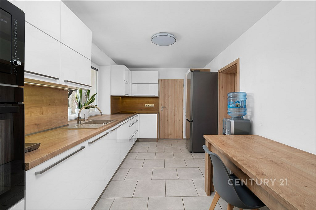 Prodej domu 190 m² s pozemkem 598 m² — photo 4