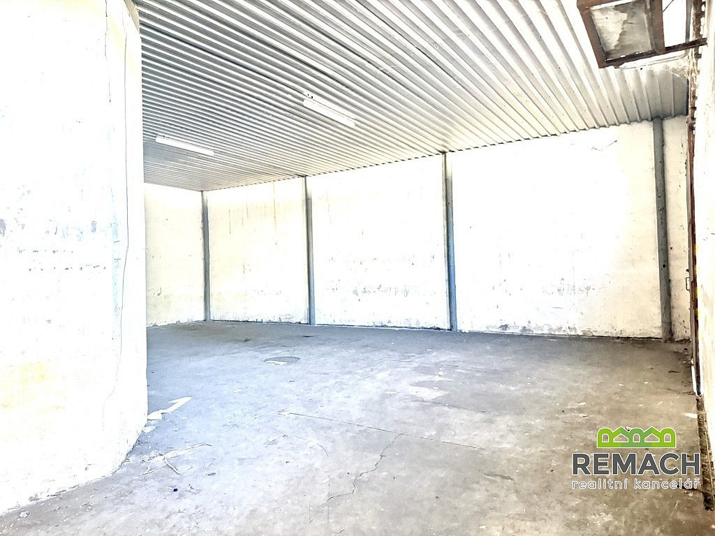 Pronájem skladovacích prostor 169 m² – fotografie 2