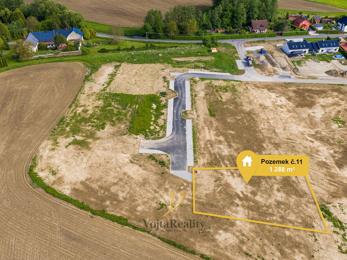 Prodej stavebního pozemku 1 288 m²