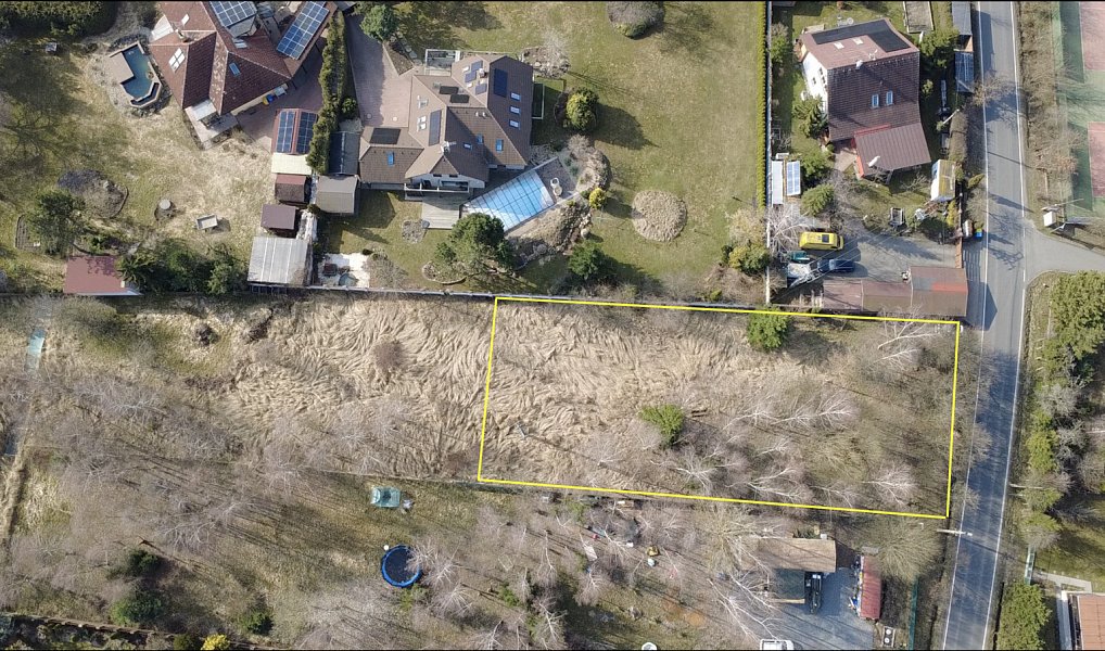 Prodej stavebního pozemku 1 523 m², Svojetice – náhled fotky 3