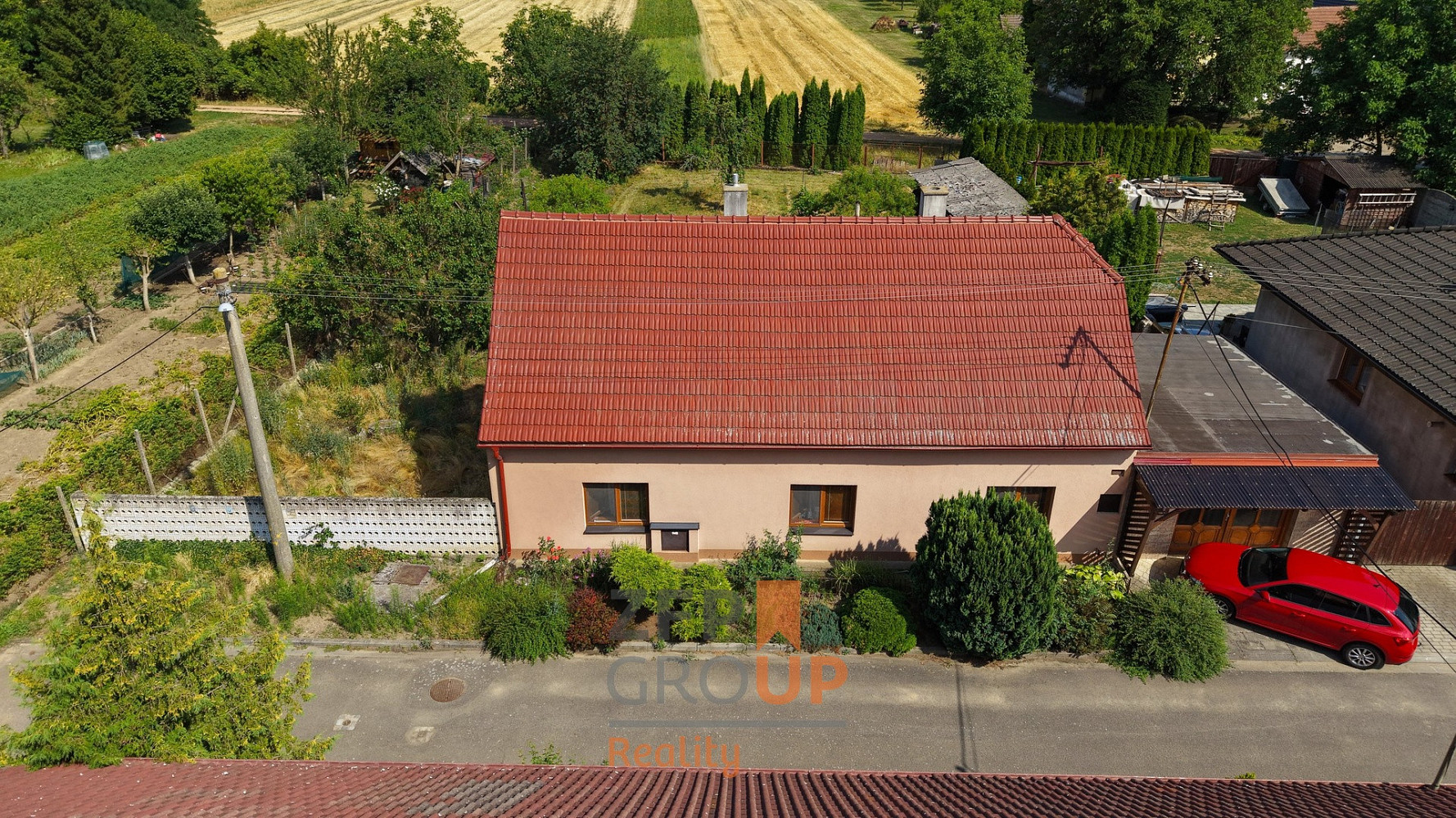 Prodej domu 100 m² s pozemkem 1 062 m² – fotografie 2