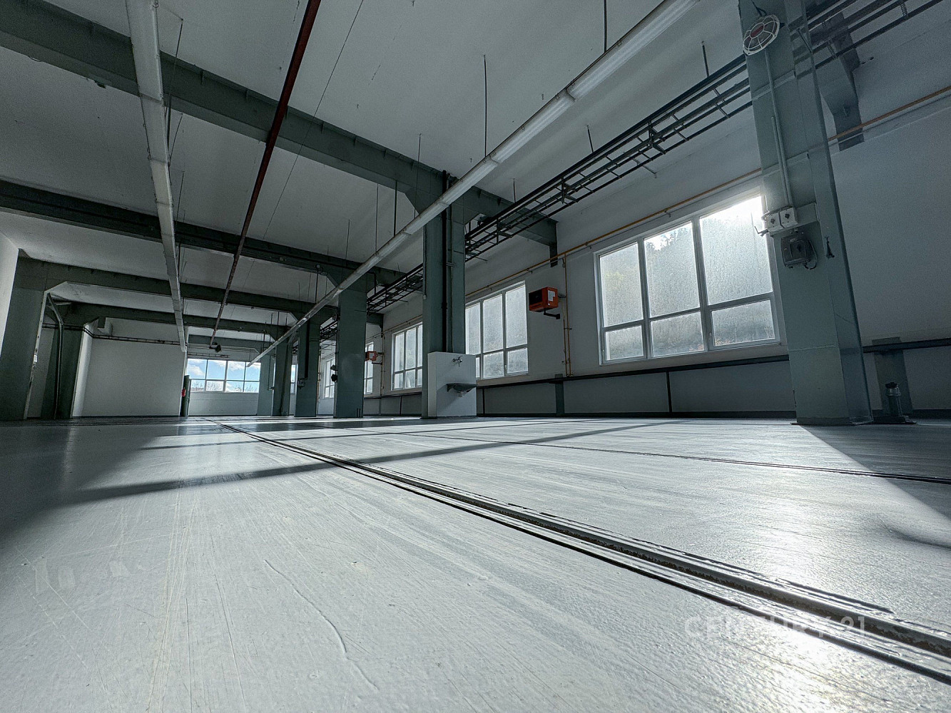 Pronájem výrobních prostor 1 920 m² — photo 5