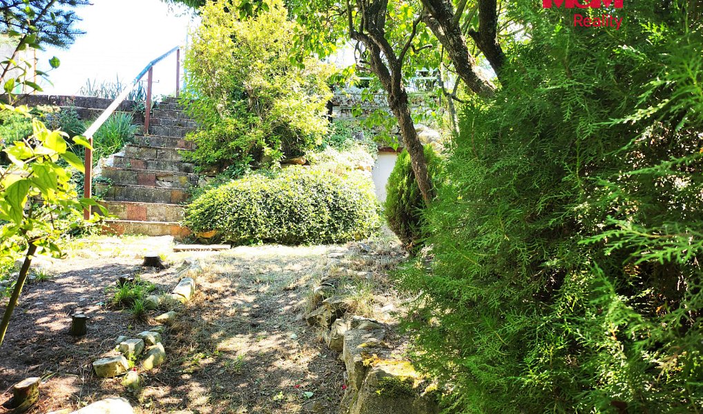 Prodej zahrady 605 m², Líšťany – náhled fotky 13