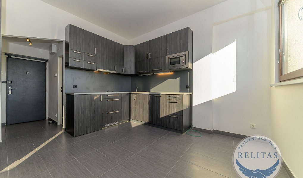 Prodej bytu 1+1, 30 m², Písnice - Praha 12, Praha