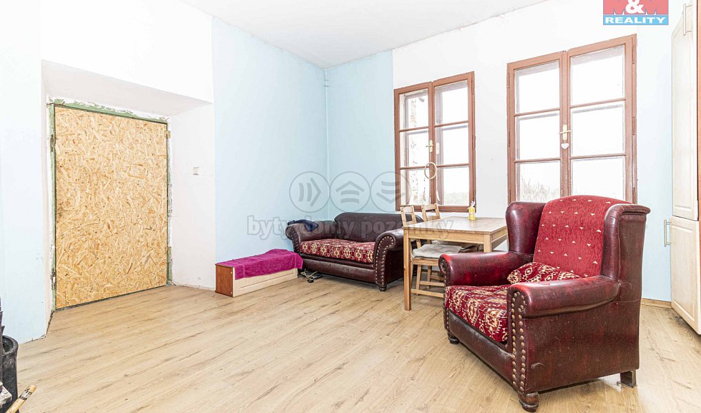 Prodej ubytovacího objektu 983 m², Žáky – náhled fotky 2