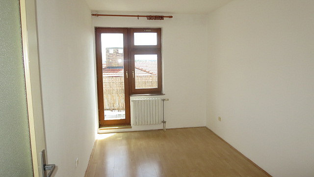 Pronájem bytu 3+1 91 m² – fotografie 3
