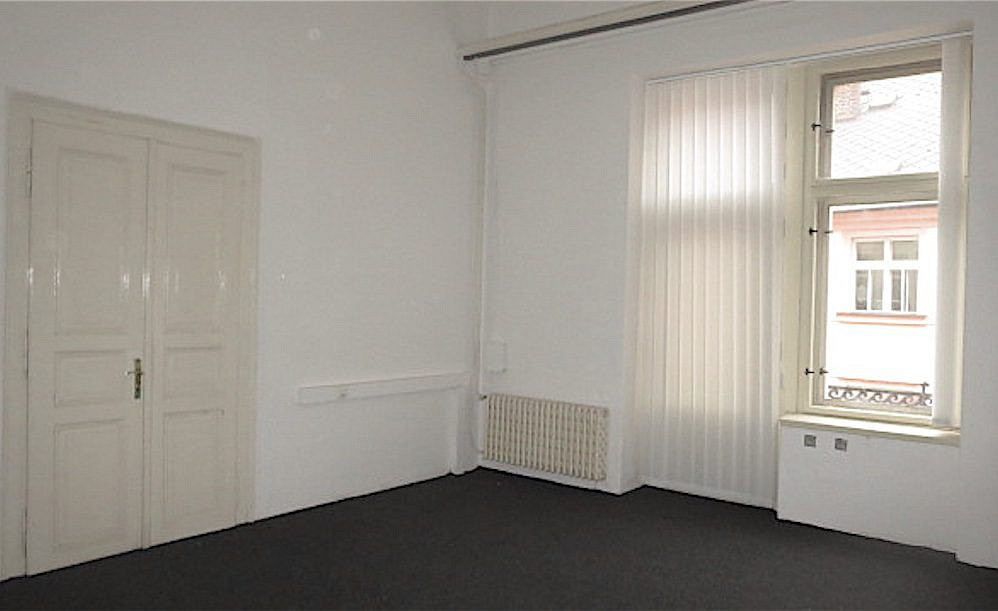 Pronájem kanceláře 60 m² – fotografie 2