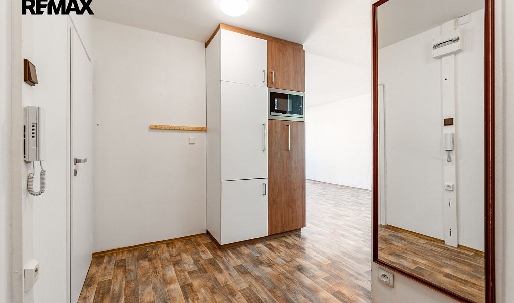Prodej bytu 2+kk 62 m², Praha – náhled fotky 16
