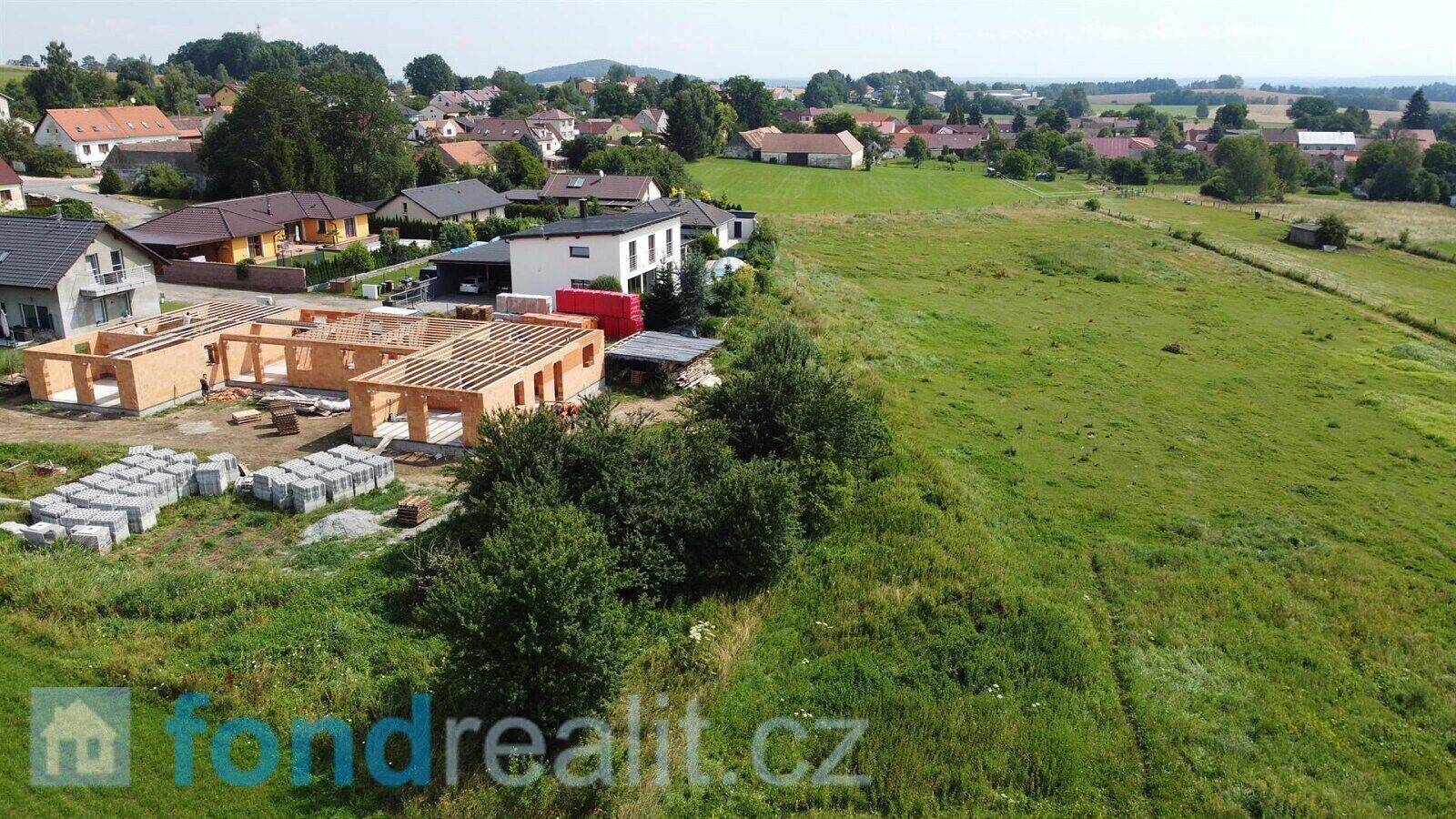 Prodej pozemku 816 m² – fotografie 4