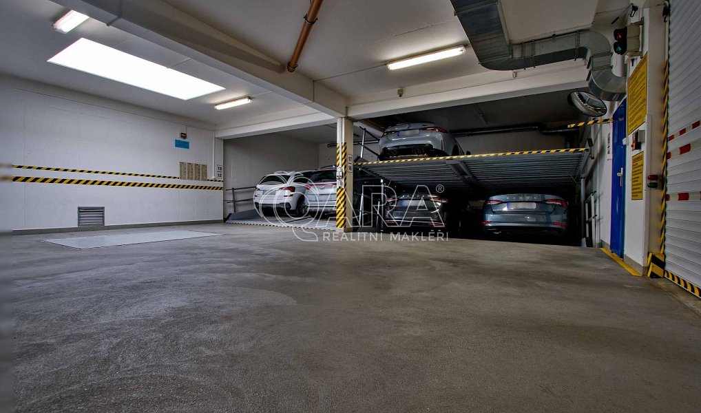 Pronájem bytu 2+kk 65 m², Praha – náhled fotky 14