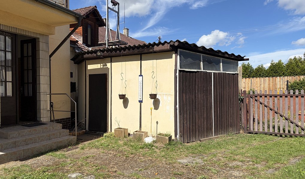 Prodej domu 193 m² s pozemkem 856 m², Chrást – náhled fotky 4