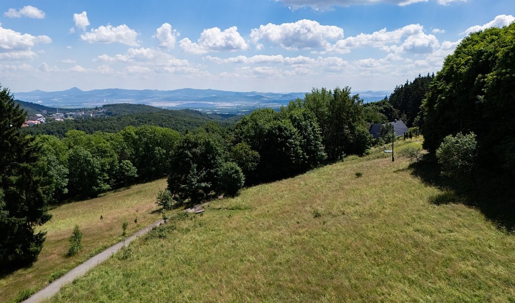 Prodej stavebního pozemku 938 m², Klíny – náhled fotky 5