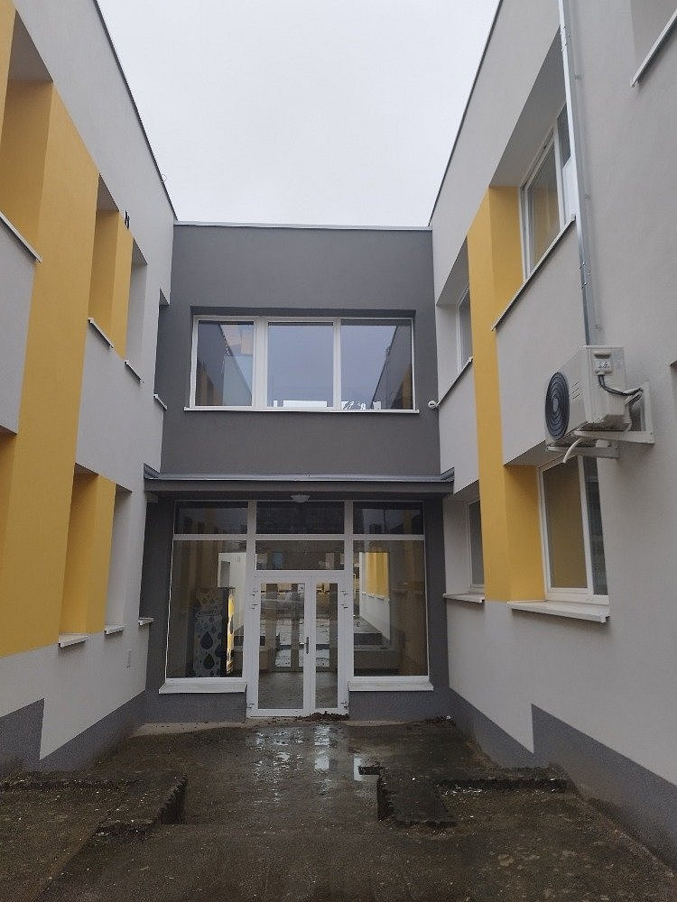 Pronájem obchodních prostor 17 m² – fotografie 3