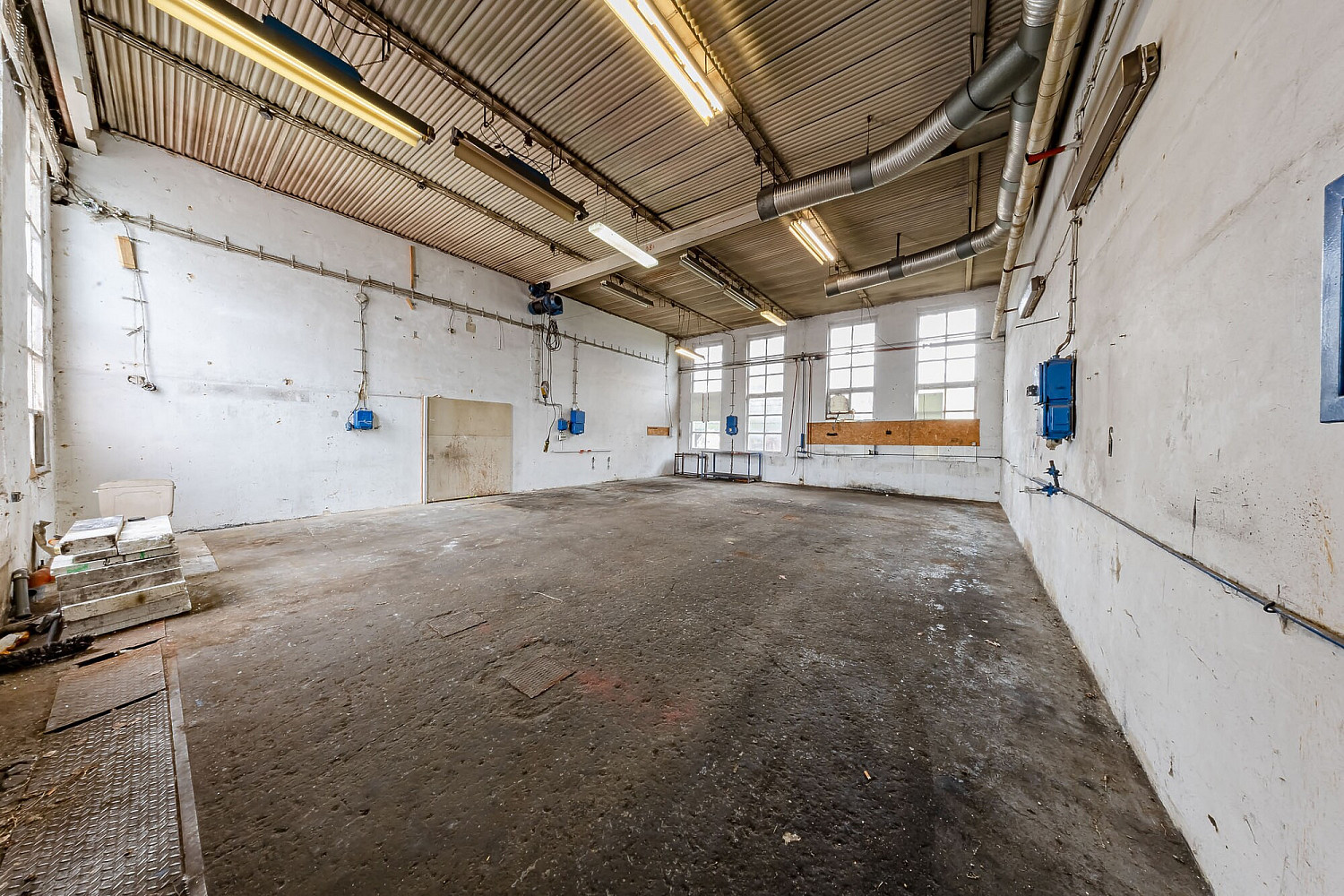 Pronájem komerčního objektu (jiného typu) 105 m² – pohled 2