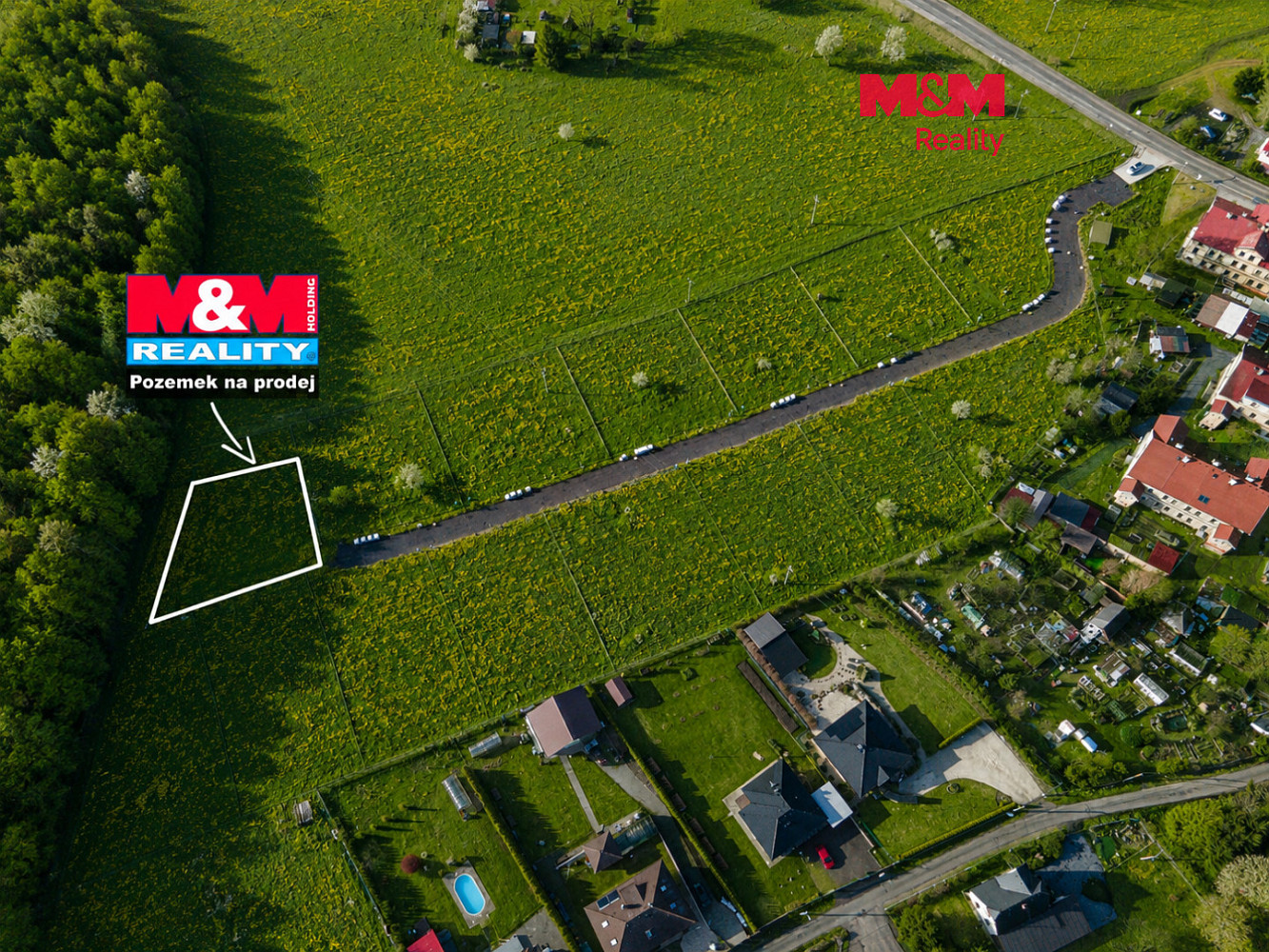 Prodej stavebního pozemku 1 000 m²
