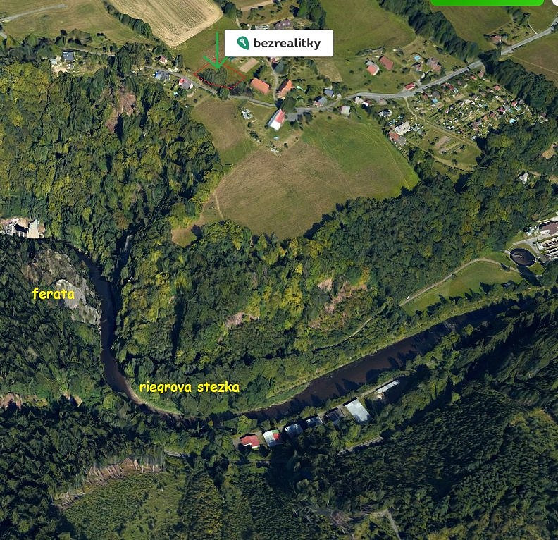 Prodej stavebního pozemku 1 200 m²
