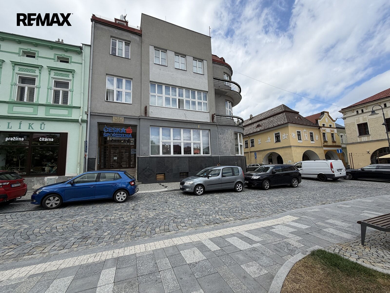 Pronájem kanceláře 199 m²