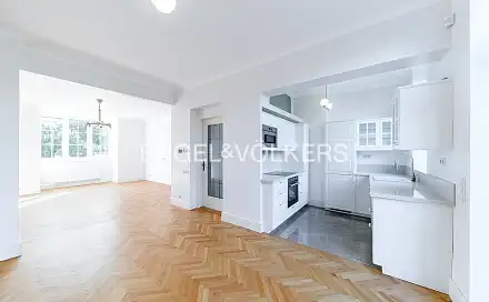 Pronájem domu 222 m² s pozemkem 387 m², Lomená, Praha 6 - Střešovice
