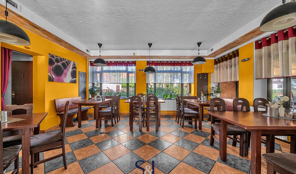 Prodej restaurace 302 m², Rumburk – náhled fotky 2