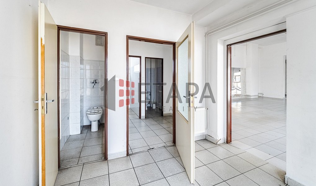 Prodej obchodních prostor 902 m², České Budějovice – náhled fotky 19