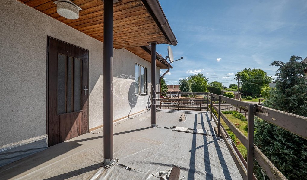 Prodej domu 189 m² s pozemkem 872 m², Chorušice – náhled fotky 24
