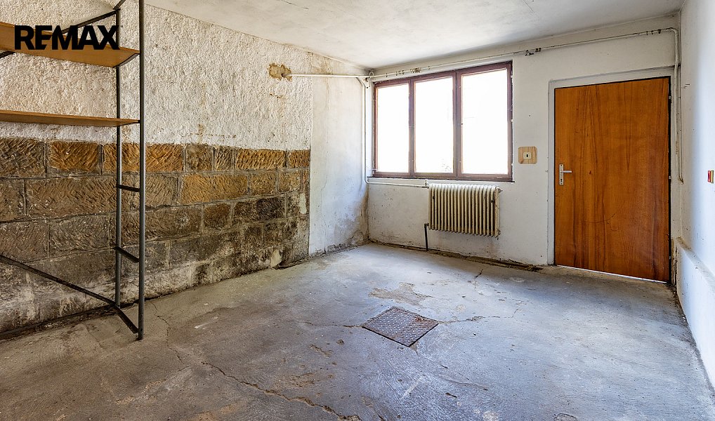 Prodej domu 500 m² s pozemkem 487 m², Cvikov – náhled fotky 44
