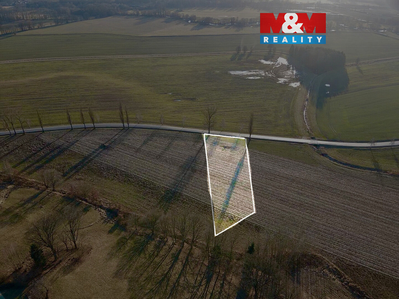 Prodej pole 1 074 m²