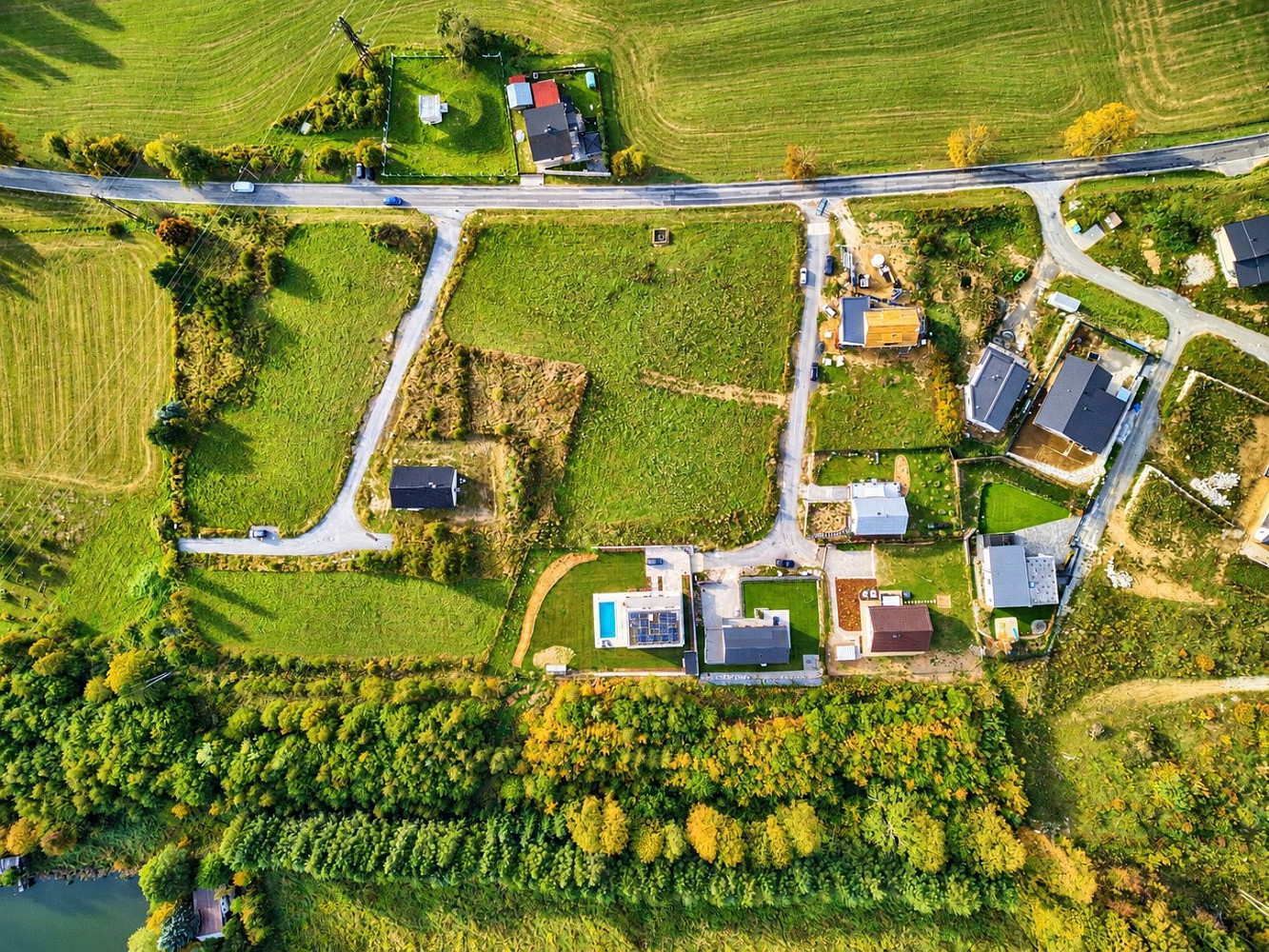 Prodej komerčního pozemku 988 m² – fotografie 3