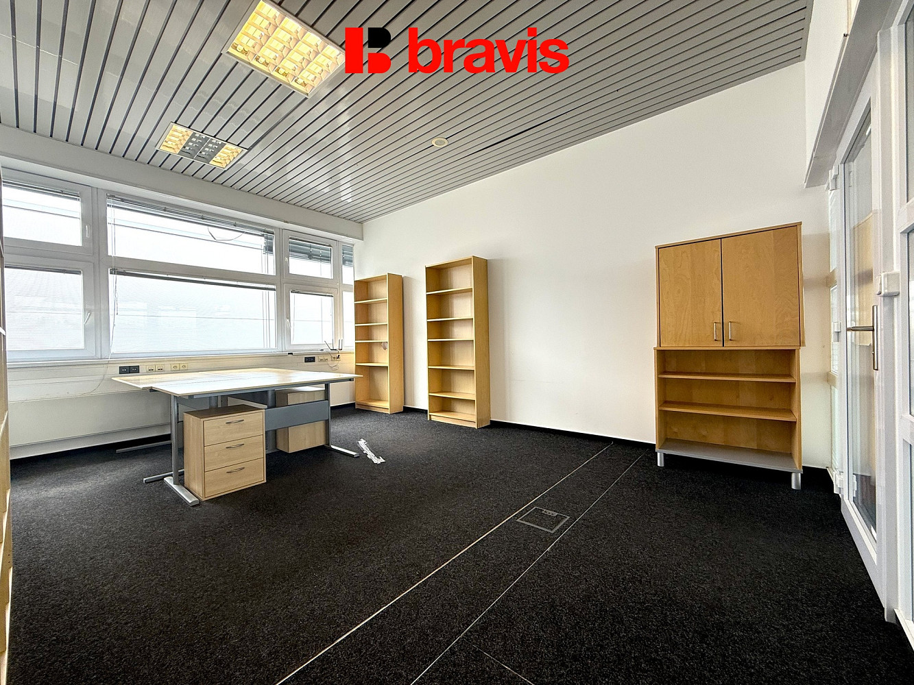 Pronájem kanceláře 57 m²