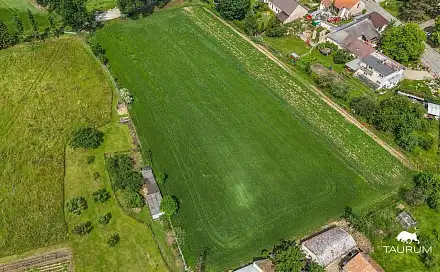 Prodej stavebního pozemku 6 761 m², Chodouň, okres Beroun