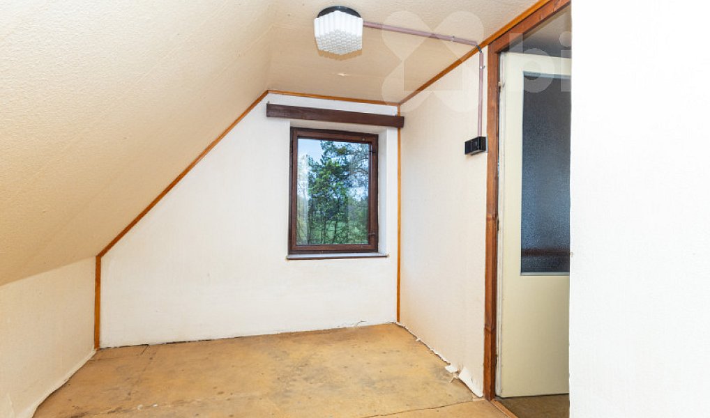 Prodej chaty/chalupy 140 m² s pozemkem 391 m², Hradce – náhled fotky 16