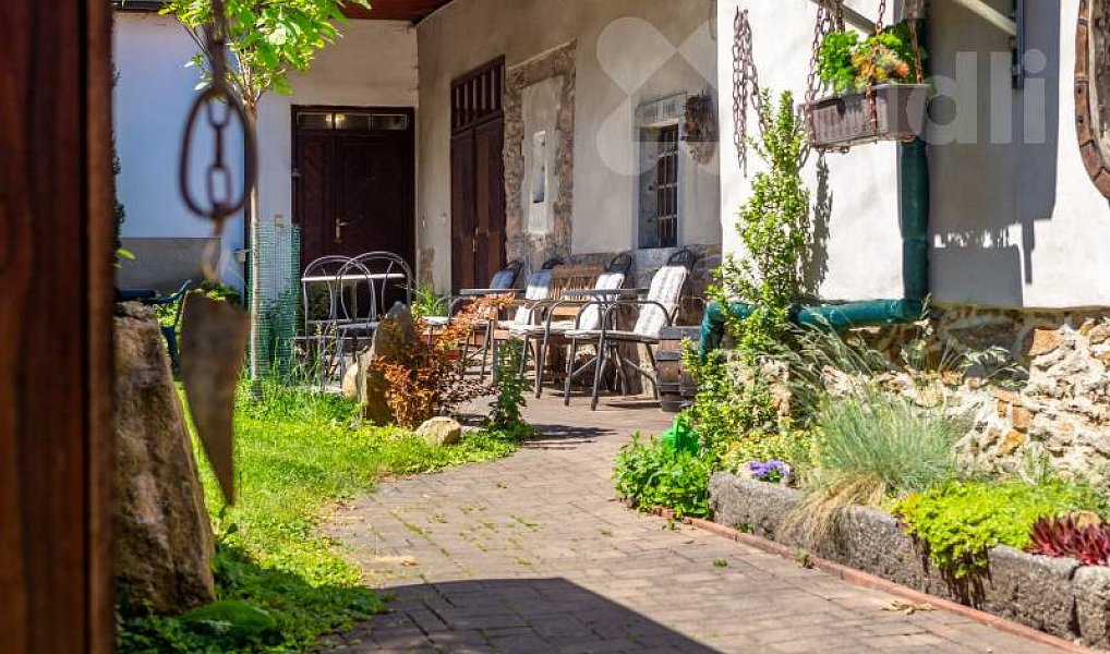 Prodej domu 388 m² s pozemkem 549 m², Paračov – náhled fotky 6