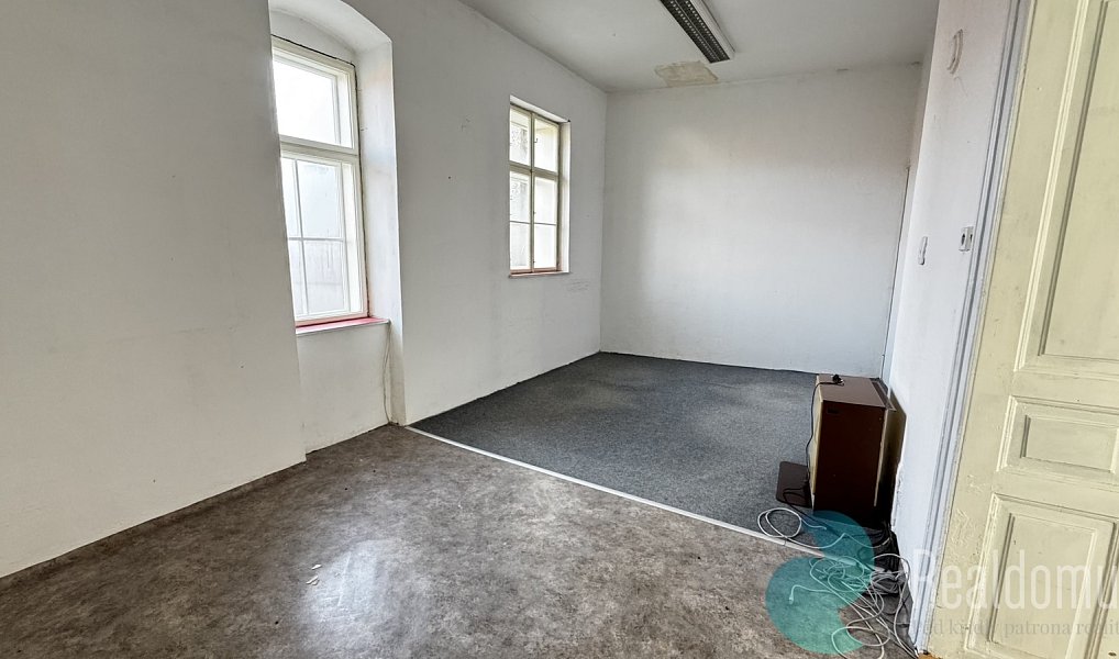 Pronájem kanceláře 150 m², Prachatice – náhled fotky 3