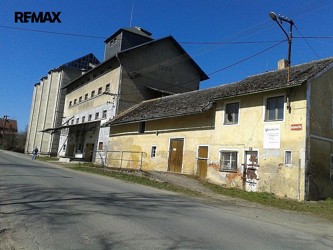 Prodej komerčního objektu (jiného typu) 1 512 m² — photo 2