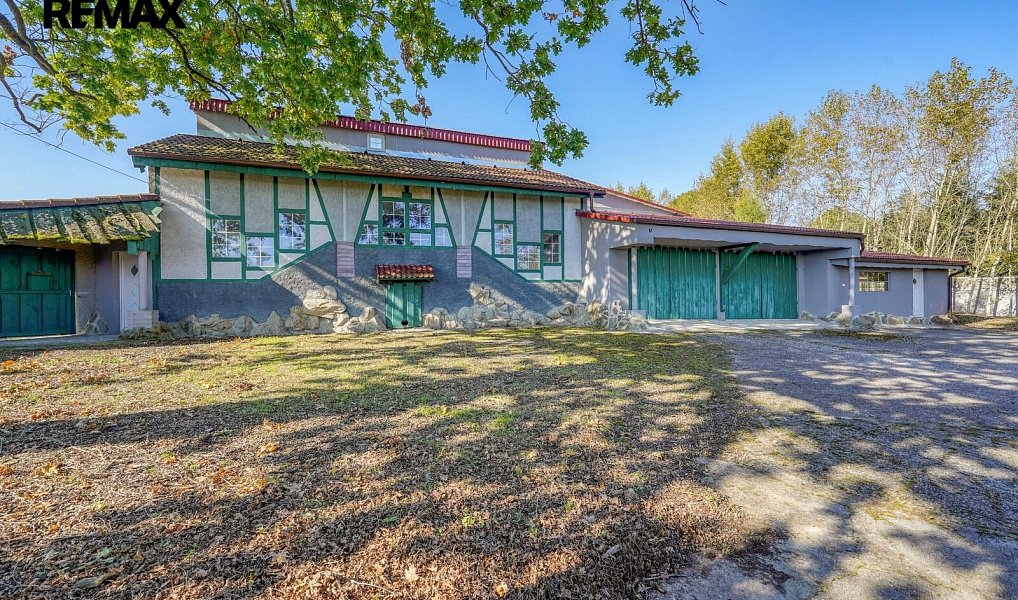 Prodej domu 952 m² s pozemkem 2 493 m², Všeruby – náhled fotky 40