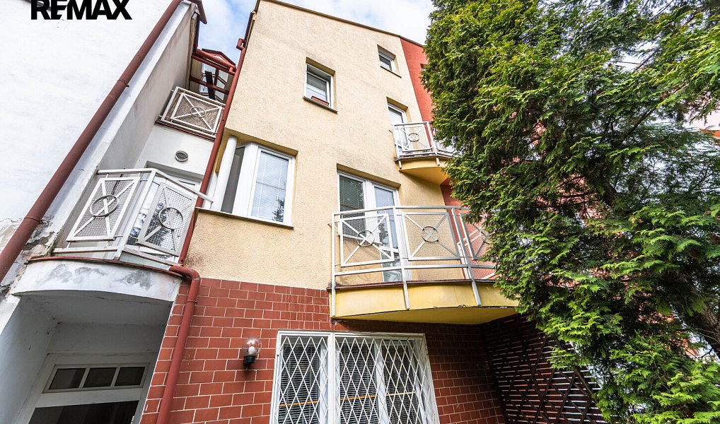 Prodej domu 330 m² s pozemkem 183 m², Praha – náhled fotky 10