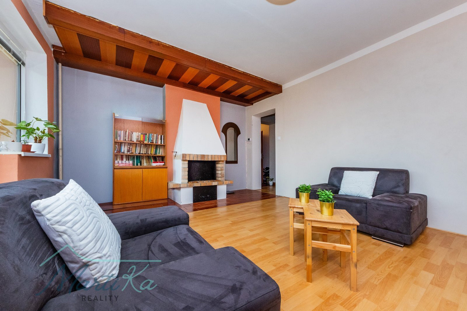 Prodej nájemního domu, činžáku 347 m² — photo 2