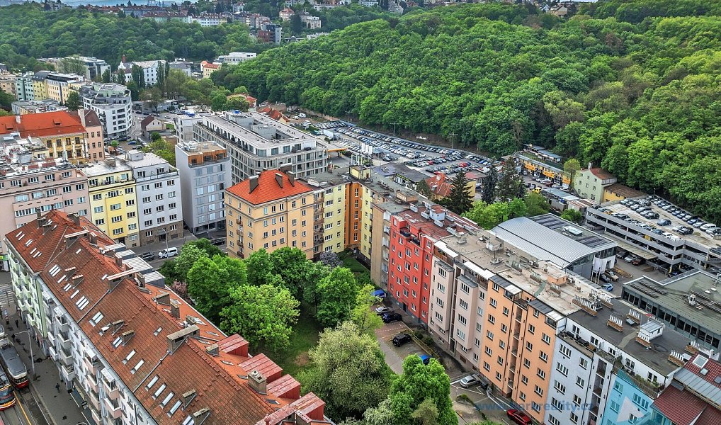 Prodej bytu 2+1 70 m², Praha – náhled fotky 12