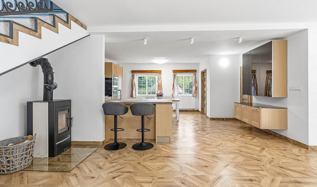 Prodej domu 298 m² s pozemkem 3 864 m², Nadějkov – náhled fotky 8