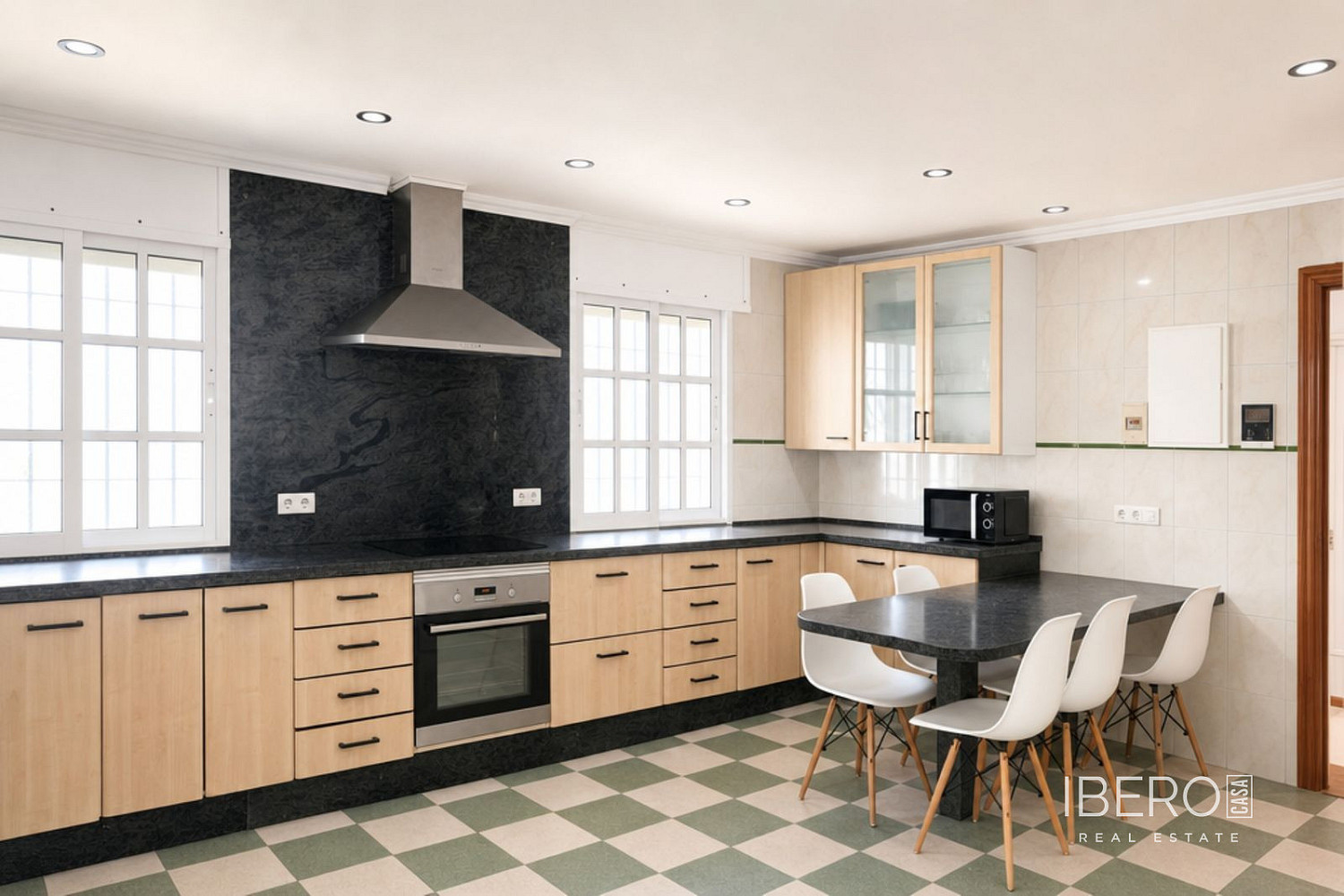 Casa 6+kk – Marbella, Barrio Alto - Más