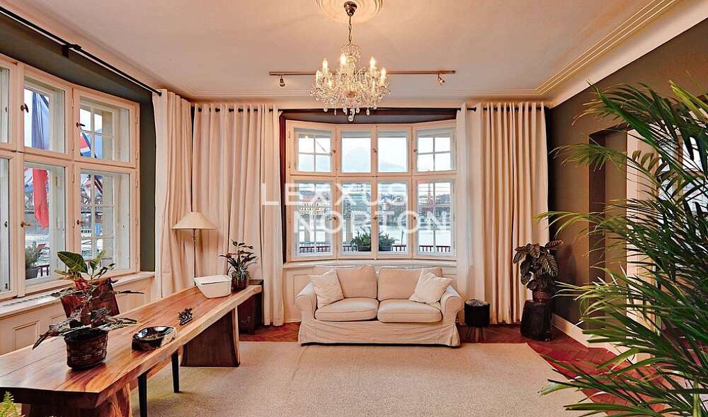Pronájem bytu 4+kk 187 m², Praha – náhled fotky 9