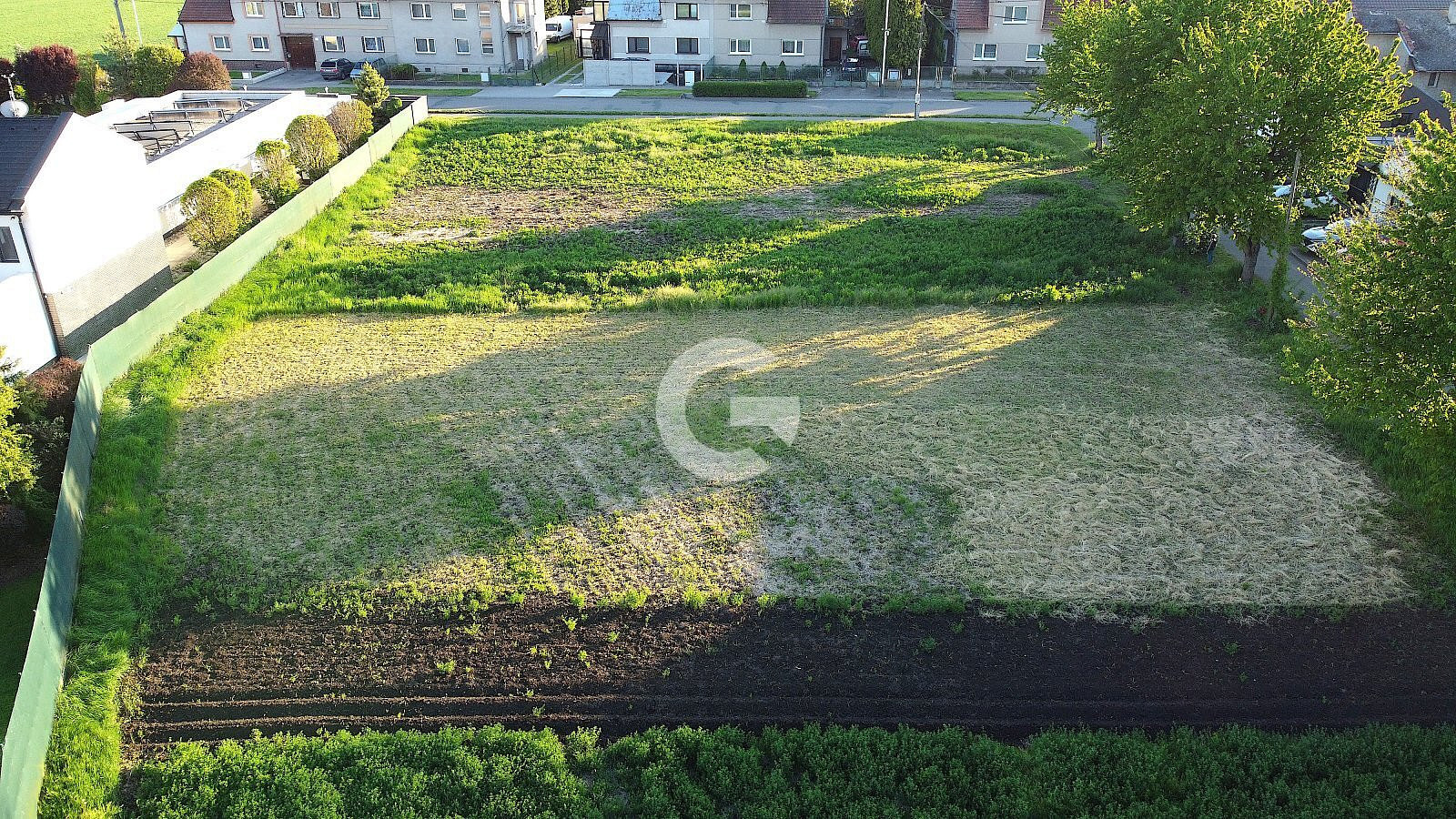 Prodej stavebního pozemku 936 m² – pohled 4